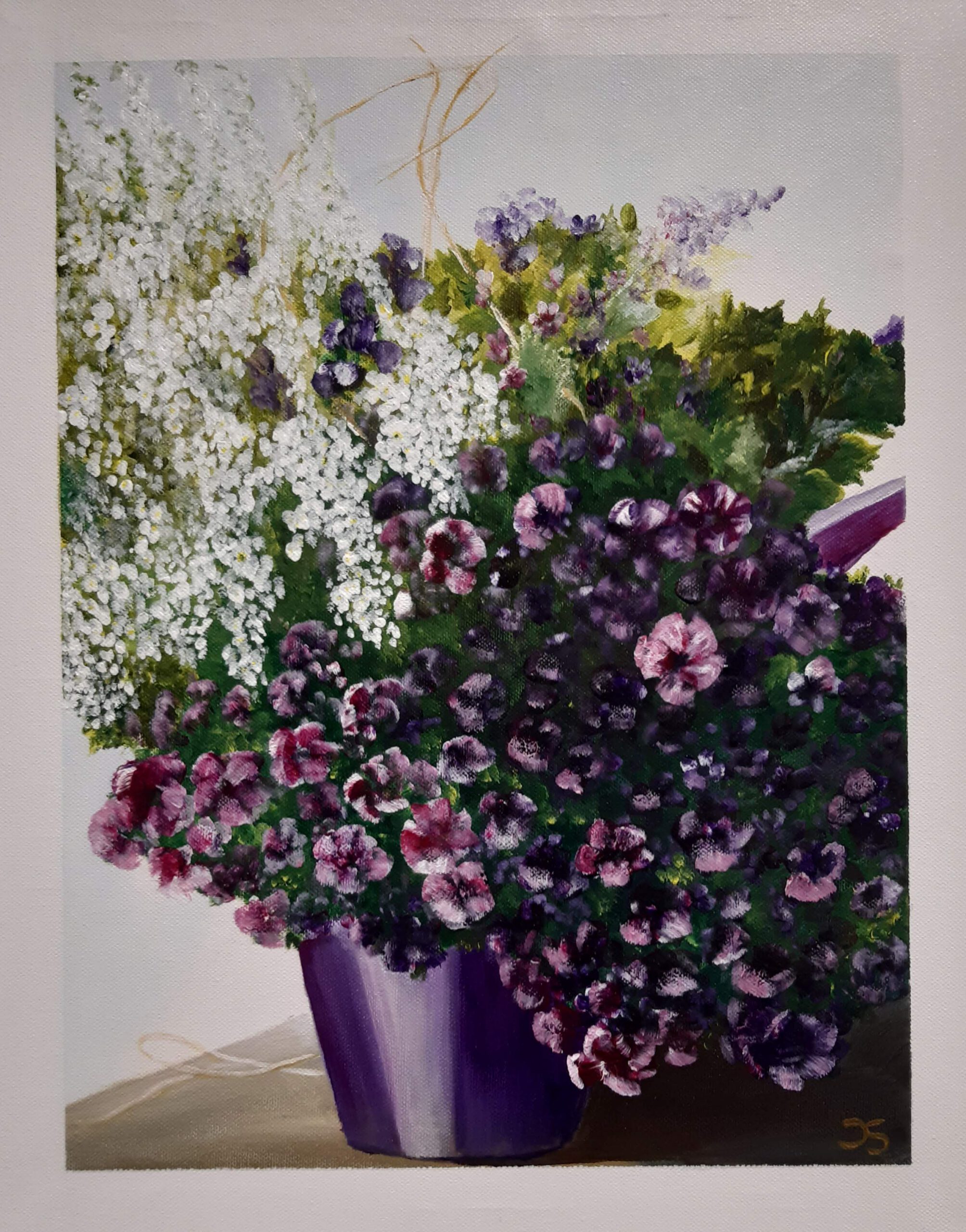 Weiss und purpurene Blumen